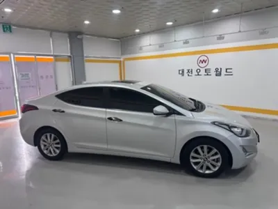 Hyundai Avante 2016, 86926 км, за 4485.47 USD