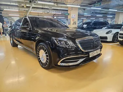 Mercedes-Benz S-Class · 2020 год