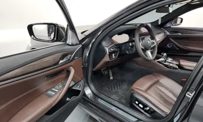 BMW 5-Series 2021, 76743 км, за 25437.72 USD - фото 10
