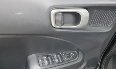 Hyundai Venue 2026, 12675 км, за 11400.66 USD - фото 28