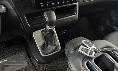Hyundai Staria 2024, 32886 км, за 20511.81 USD - фото 9