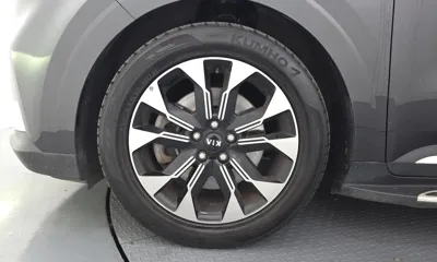 Kia Canival 2021, 131105 км, за 14006.52 USD