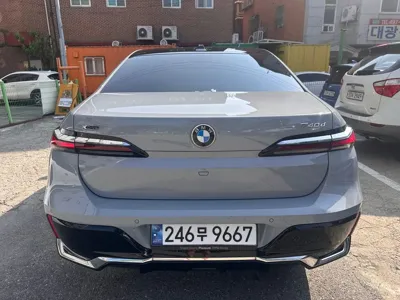 BMW 7-Series 2025, 21000 км, за 71919.67 USD