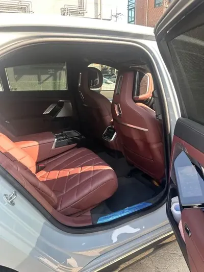 BMW 7-Series 2025, 21000 км, за 71919.67 USD - фото 9