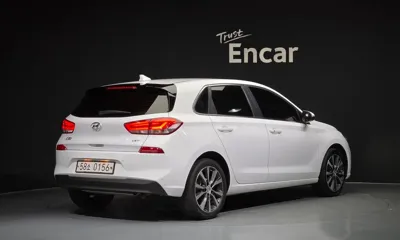 Hyundai i30 2017, 55573 км, за 7800.82 USD