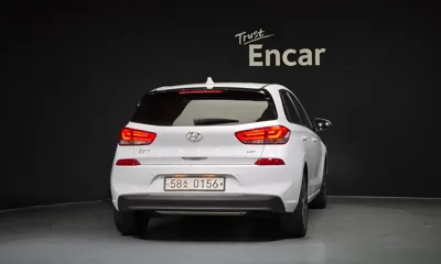 Hyundai i30 2017, 55573 км, за 7800.82 USD