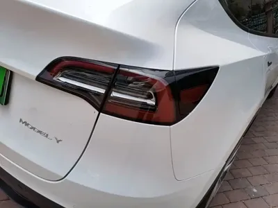 Tesla Model Y 2023, 75700 км, за 23567.25 USD - фото 8