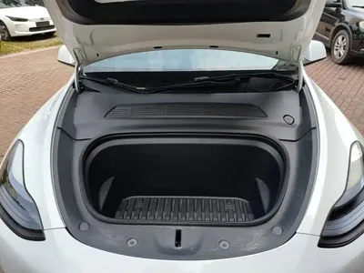 Tesla Model Y 2023, 75700 км, за 23567.25 USD - фото 20