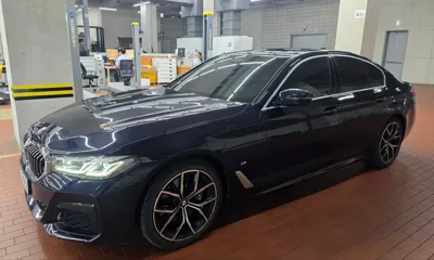 BMW 5-Series 2022, 34647 км, за 26257.06 USD