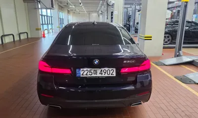 BMW 5-Series 2022, 34647 км, за 26257.06 USD