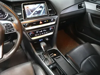 Hyundai Sonata 2018, 84426 км, за 7622.15 USD - фото 11