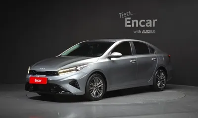 Kia K3 · 2022 год