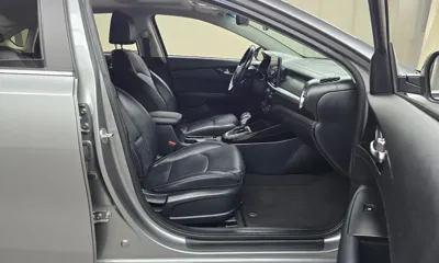 Kia K3 2022, 60058 км, за 10831.04 USD - фото 11