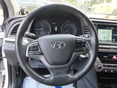 Hyundai Avante 2017, 132297 км, за 4069.84 USD