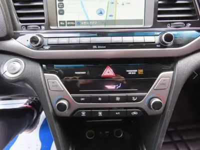 Hyundai Avante 2017, 132297 км, за 4069.84 USD - фото 12