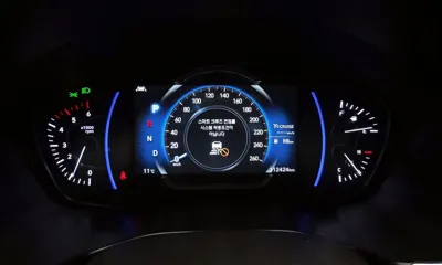 Hyundai Santafe 2019, 112424 км, за 12421.54 USD - фото 8