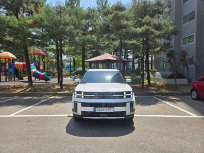 Hyundai Santafe 2026, 1800 км, за 20035.1 USD