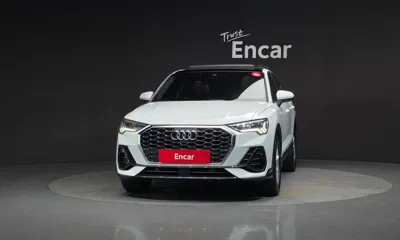 Audi Q3 2023, 32543 км, за 35454.1 USD