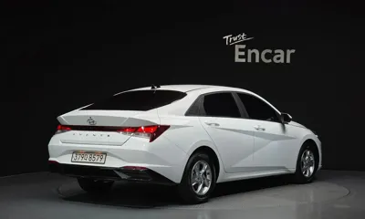 Hyundai Avante 2023, 11908 км, за 11832.37 USD