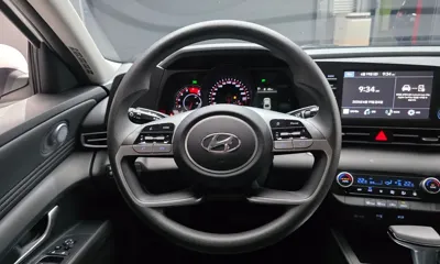 Hyundai Avante 2023, 11908 км, за 11832.37 USD - фото 12