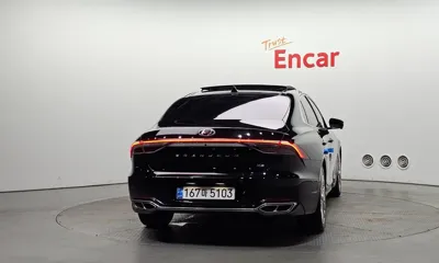Hyundai Grandeur 2020, 107413 км, за 14171.48 USD