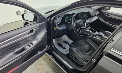 Hyundai Grandeur 2020, 107413 км, за 14171.48 USD - фото 10