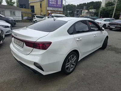 Kia K3 2023, 73100 км, за 8861.76 USD - фото 6