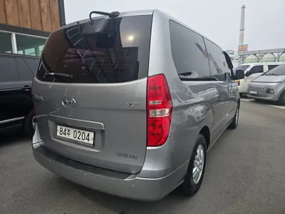 Hyundai Starex 2017, 239129 км, за 4615.48 USD