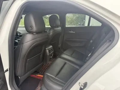 Cadillac CT4 2022, 46000 км, за 14390.54 USD - фото 6
