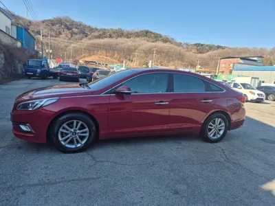 Hyundai Sonata 2016, 69700 км, за 5814.34 USD