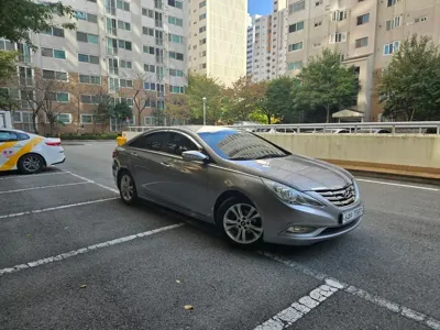 Hyundai Sonata 2010, 207627 км, за 1950.03 USD