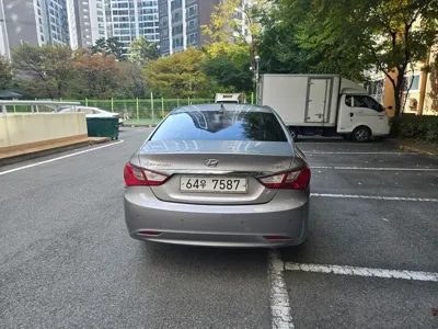 Hyundai Sonata 2010, 207627 км, за 1950.03 USD