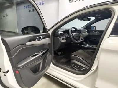 Lynk & Co 02 Hatchback 2022, 26000 км, за 11447.69 USD