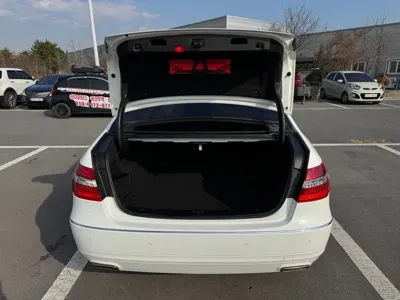 Mercedes-Benz E-Class 2013, 136729 км, за 7925.71 USD - фото 19