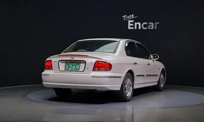 Hyundai Sonata 2004, 57523 км, за 2276.87 USD