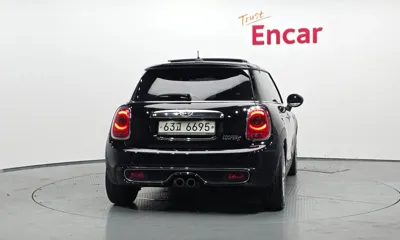 MINI Cooper 2015, 87784 км, за 6892.48 USD