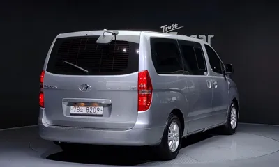 Hyundai Starex 2017, 78361 км, за 10181.29 USD