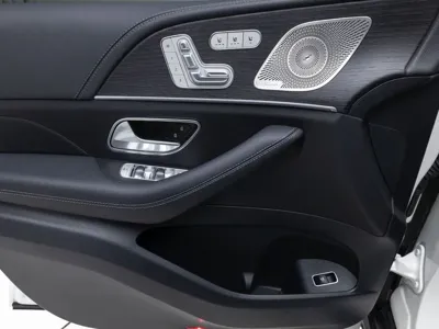 Mercedes-Benz GLE-Class 2025, 8855 км, за 69375.61 USD - фото 9