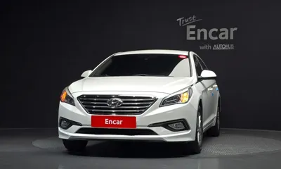 Hyundai Sonata 2015, 195278 км, за 2598.16 USD