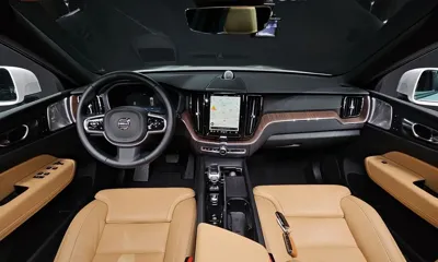 Volvo XC60 2024, 10249 км, за 37741.69 USD - фото 7
