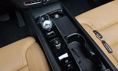 Volvo XC60 2024, 10249 км, за 37741.69 USD - фото 9