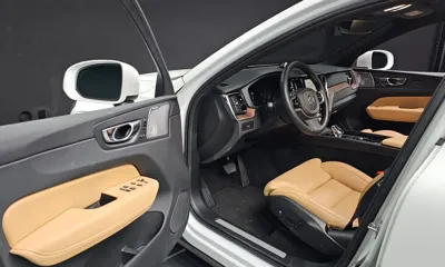 Volvo XC60 2024, 10249 км, за 37741.69 USD - фото 11