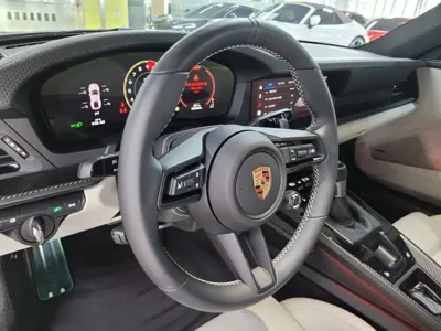 Porsche 911 2026, 800 км, за 218261.79 USD - фото 12