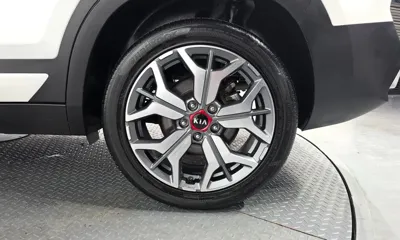 Kia Seltos 2020, 128462 км, за 10774.73 USD