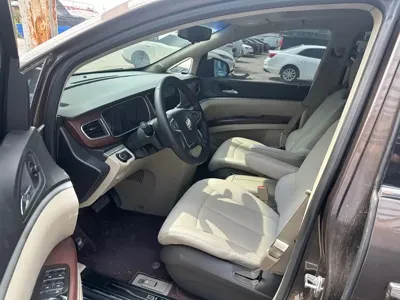 Buick GL8 2015, 140000 км, за 6758.21 USD