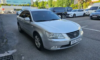 Hyundai Sonata 2009, 171745 км, за 1650.17 USD