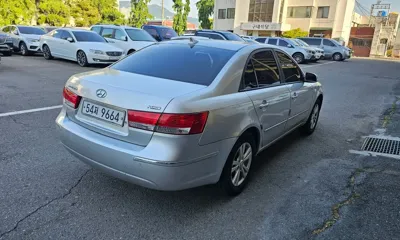 Hyundai Sonata 2009, 171745 км, за 1650.17 USD