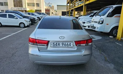 Hyundai Sonata 2009, 171745 км, за 1650.17 USD
