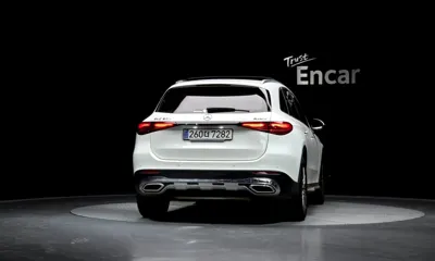 Mercedes-Benz GLC-Class 2025, 9202 км, за 45880.76 USD