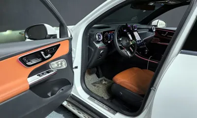 Mercedes-Benz GLC-Class 2025, 9202 км, за 45880.76 USD - фото 10